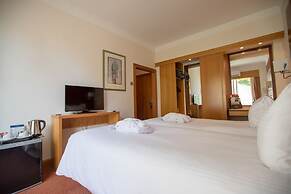 The Caleta Hotel Health, Beauty & Conference Centre