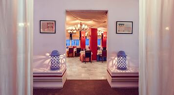 The Caleta Hotel Health, Beauty & Conference Centre