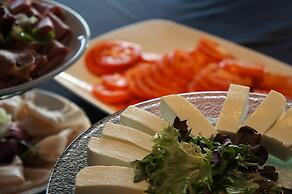 The Caleta Hotel Health, Beauty & Conference Centre