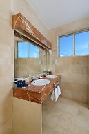 The Caleta Hotel Health, Beauty & Conference Centre