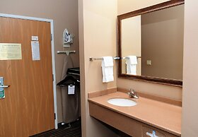 Cobblestone Inn & Suites - Denison Majestic Hills