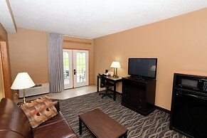 Cobblestone Inn & Suites - Denison Majestic Hills