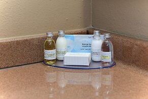 Cobblestone Inn & Suites - Denison Majestic Hills