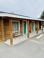Green Creek Inn and RV Park