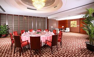 Fuyang International Trade Center Hotel