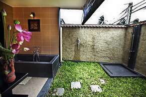 Lotus Village Resort Mui Ne