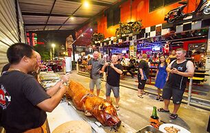 Nicky's Handlebar Hotel