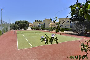 Makronisos Village