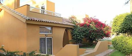 Makronisos Village