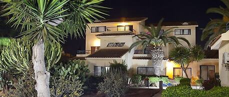 Makronisos Village