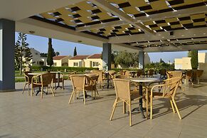 Makronisos Village
