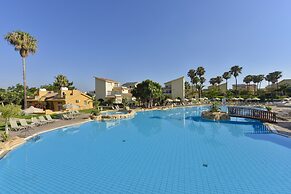 Makronisos Village