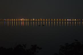 Hotel Lagoon Paradise