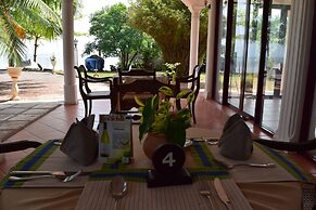 Hotel Lagoon Paradise