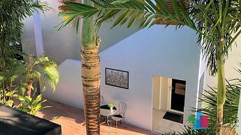 Quint's Travelers Inn