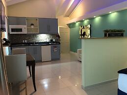 Quint's Travelers Inn