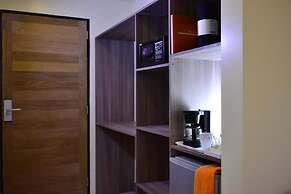 Quint's Travelers Inn