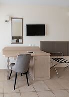 Cronwell Platamon Resort