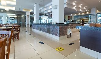 Cronwell Platamon Resort