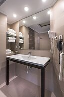 Cronwell Platamon Resort