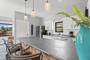 Coyote Mountain Lodge