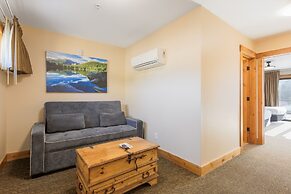 Coyote Mountain Lodge