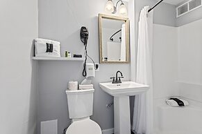 Coyote Mountain Lodge