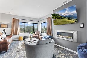 Coyote Mountain Lodge