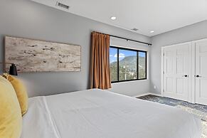 Coyote Mountain Lodge