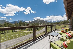 Coyote Mountain Lodge