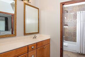 Club Wyndham Glacier Canyon