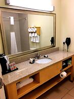 La Quinta Inn & Suites by Wyndham Rochester Mayo Clinic S