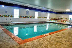 La Quinta Inn & Suites by Wyndham Rochester Mayo Clinic S