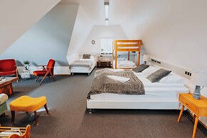 Heradsskolinn Historic Guesthouse