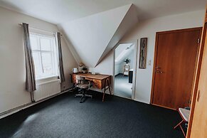 Heradsskolinn Historic Guesthouse