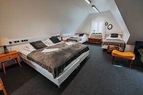 Heradsskolinn Historic Guesthouse