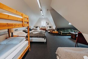 Heradsskolinn Historic Guesthouse