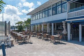 Pirate's Cove Resort & Marina