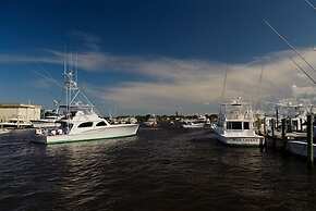 Pirate's Cove Resort & Marina