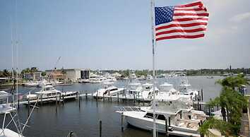 Pirate's Cove Resort & Marina