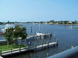 Pirate's Cove Resort & Marina