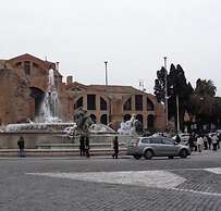 Hotel Giamaica for Girls & Ladies Only