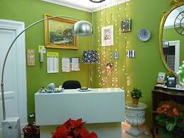 Hotel Giamaica for Girls & Ladies Only