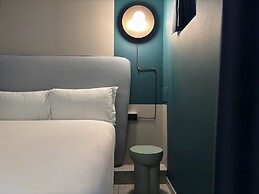 AV Hotel Milano