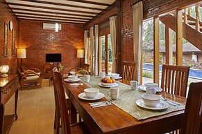 Jambuluwuk Convention Hall & Resort Puncak