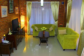 Jambuluwuk Convention Hall & Resort Puncak