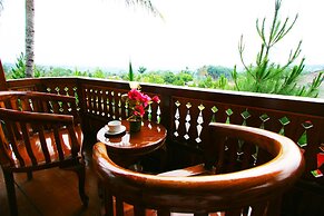 Jambuluwuk Convention Hall & Resort Puncak