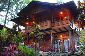 Jambuluwuk Convention Hall & Resort Puncak