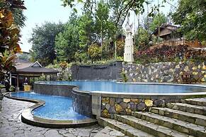 Jambuluwuk Convention Hall & Resort Puncak