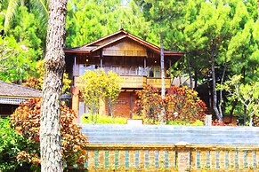 Jambuluwuk Convention Hall & Resort Puncak